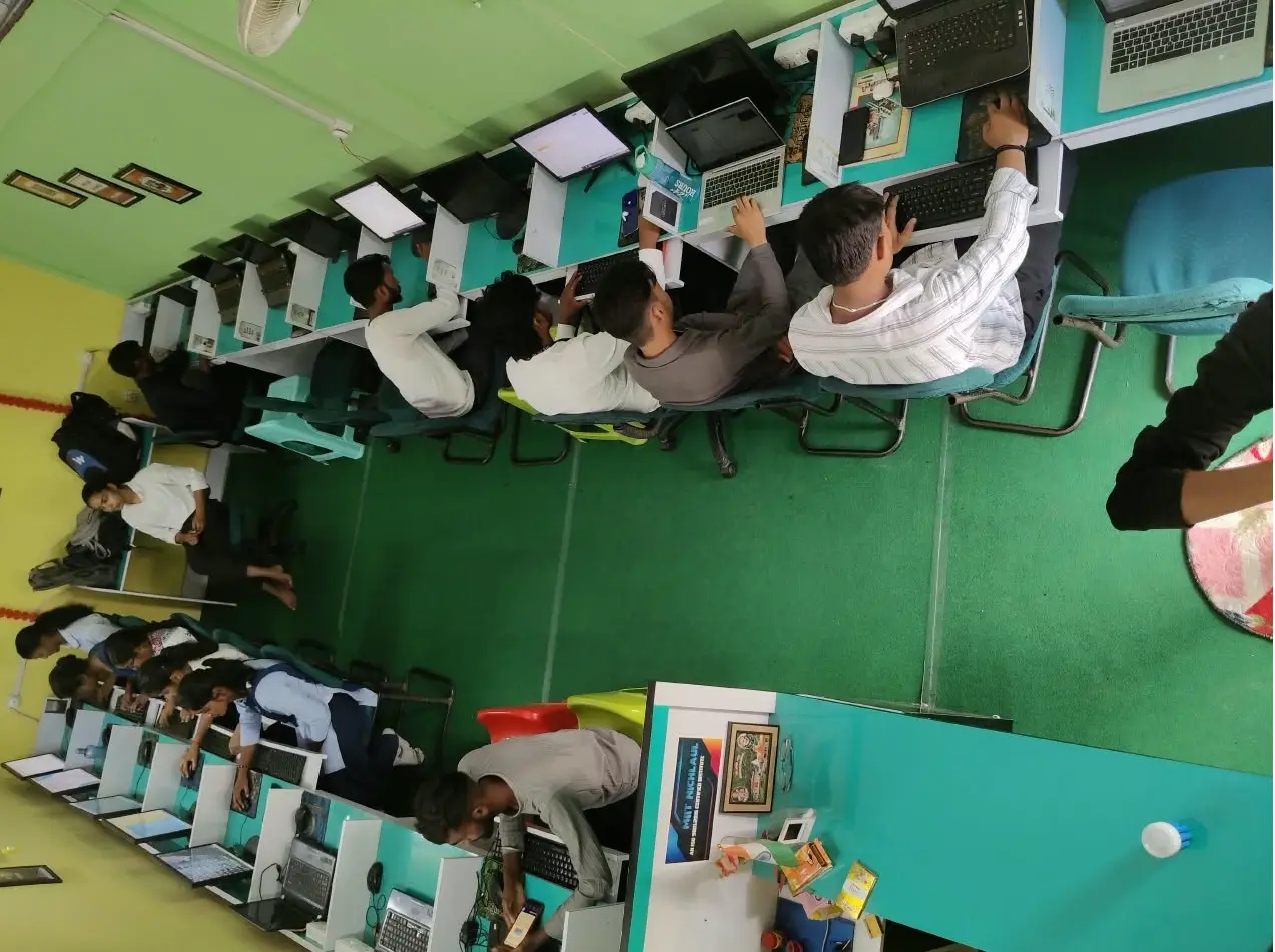 Smart Lab, Smart Learning, Smart Future!